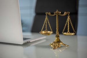 重庆庹昌友专业工伤与劳动律师，提供工伤认定、劳动能力鉴定、工伤赔偿、劳动仲裁、辞退赔偿、社保纠纷、劳动合同争议等一站式维权